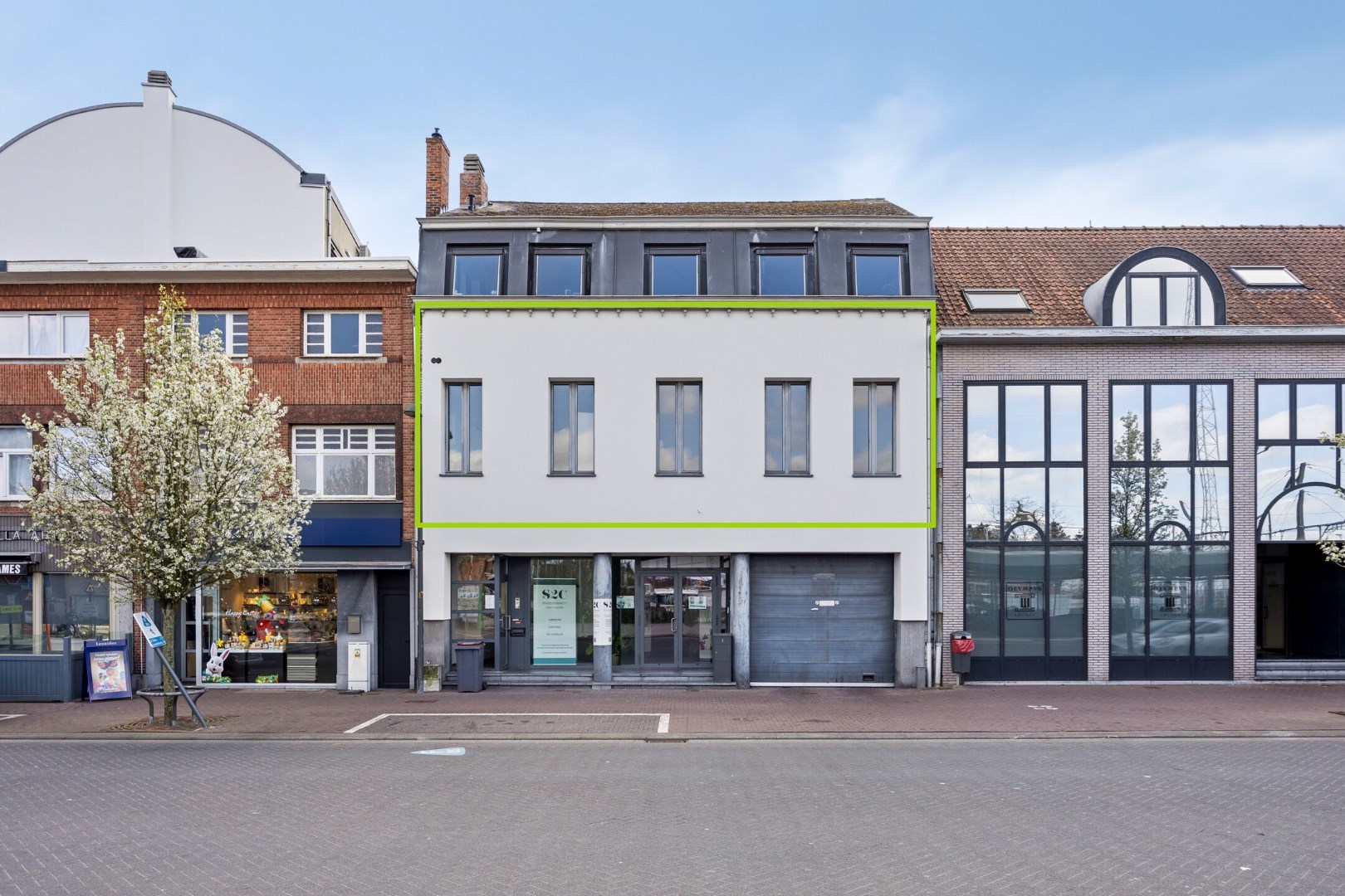 Appartement met 2 slaapkamers, garagebox en kelderberging in Mol-centrum ! - foto 1