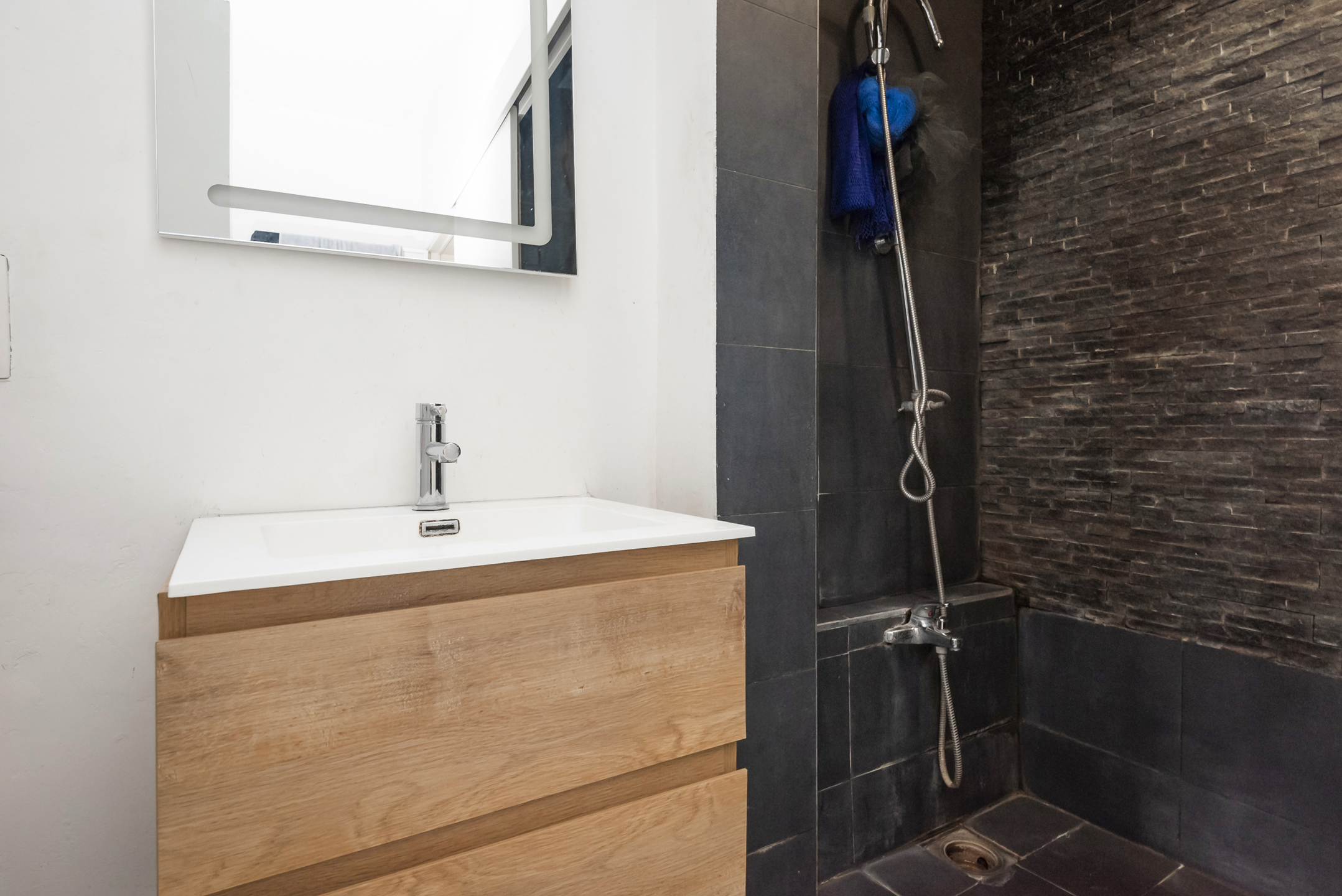 Apartment for sale in Antwerp with 1 bedroom - photo 2