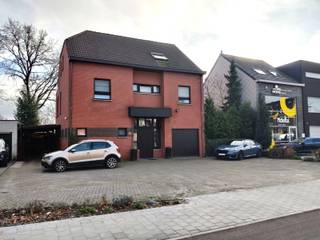 Commercial for rent in Brecht