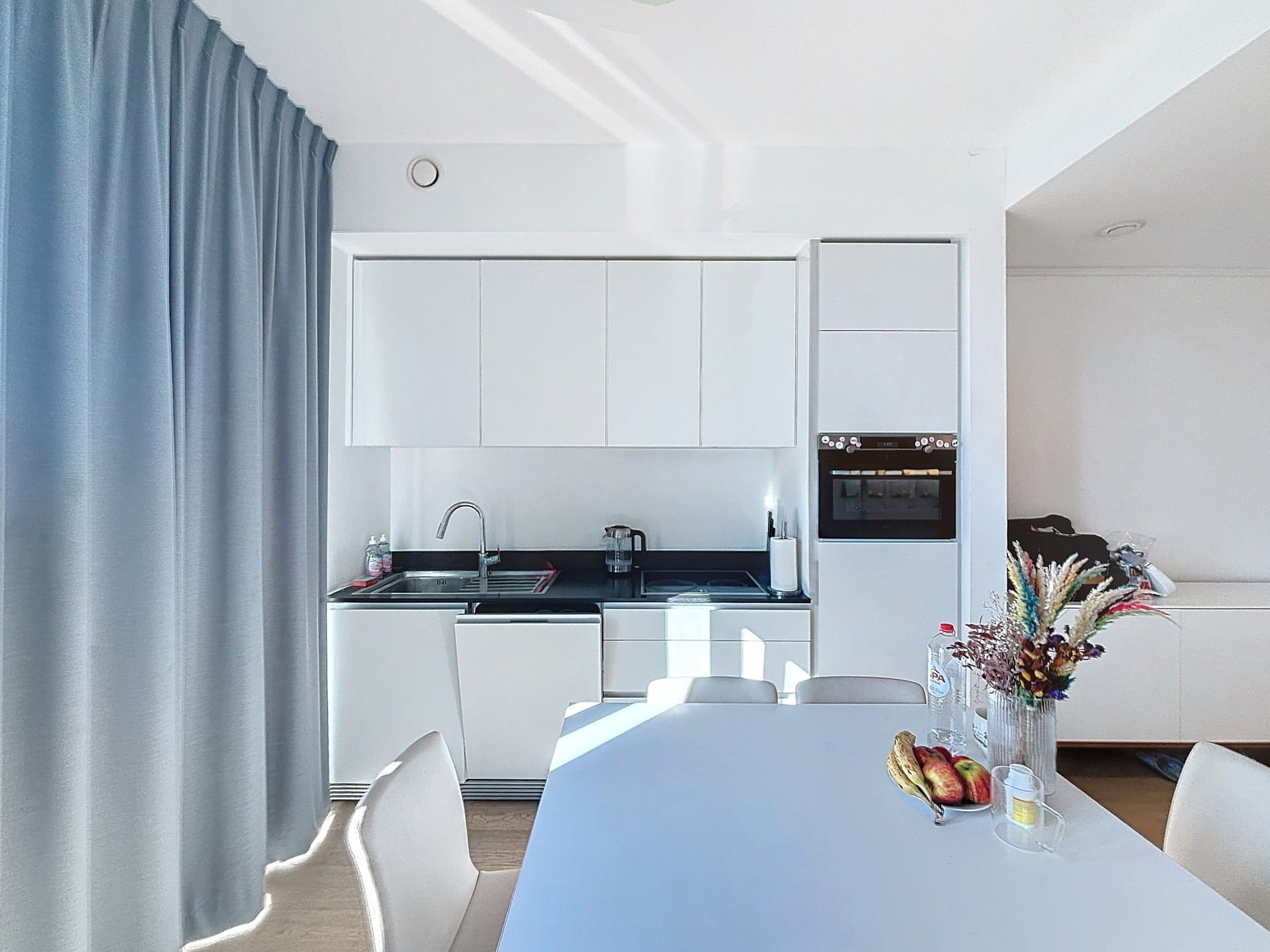 EUROPESE COMMISSIE STUDIO GEMEUBILEERD - foto 3