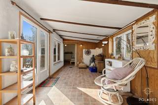 Droomt u van een serene ontsnapping midden in de natuur? Deze knusse chalet, gelegen in de groene bossen van Neerijse, biedt elke dag het plezier...