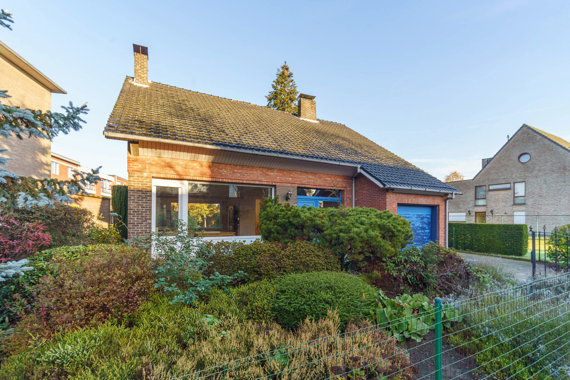 Ruime gezinswoning met vier slk en garage in Kapellen - foto 4