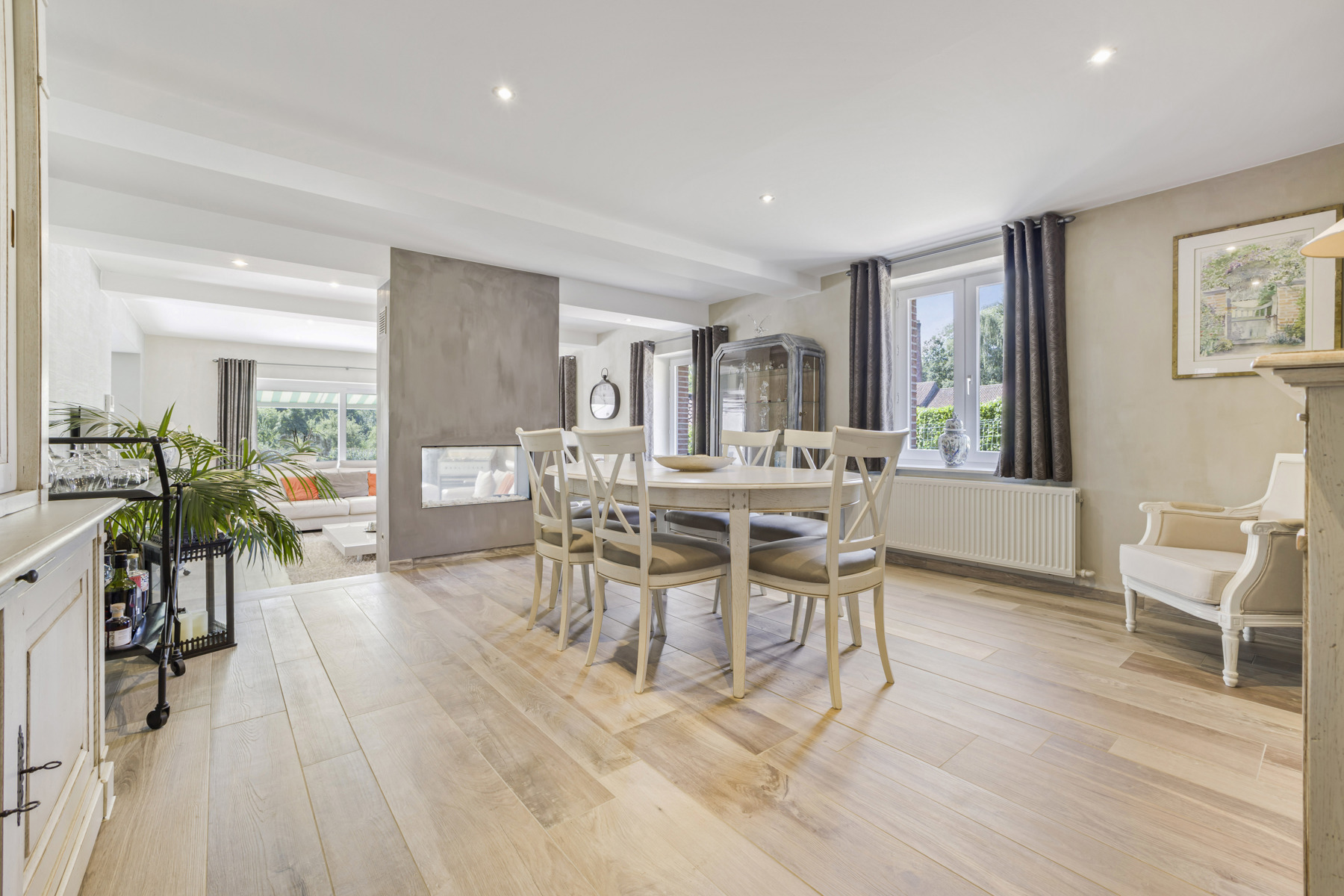 Ruime karakterwoning met 6 kamers, 3 badkamers en tuin - foto 5