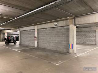 Garage à louer à Louvain
