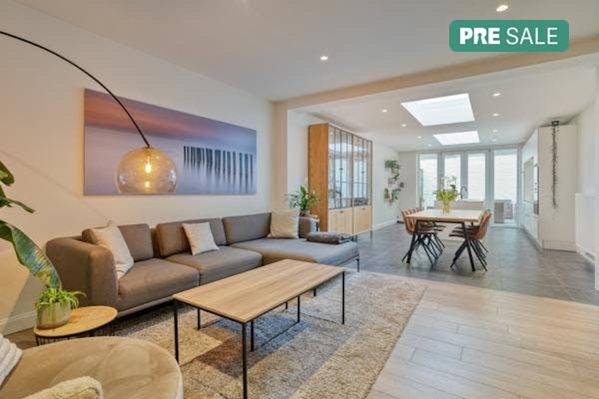 Gerenoveerd huis met 3 slaapkamers te koop in Kristus Koning - foto 2