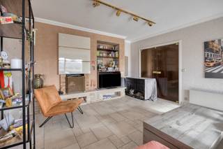 Immo Pické biedt u dit uiterst gunstig gelegen appartement aan, gelegen in de nabijheid van scholen, winkels, openbaar vervoer, invalswegen en...