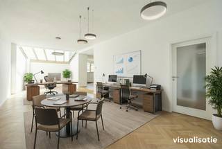 Te renoveren handelsgelijkvloers van 141m² met potentieel tot woongelegenheid. EPC C-label. Garage optioneel bij aan te kopen.Ligging: Op...