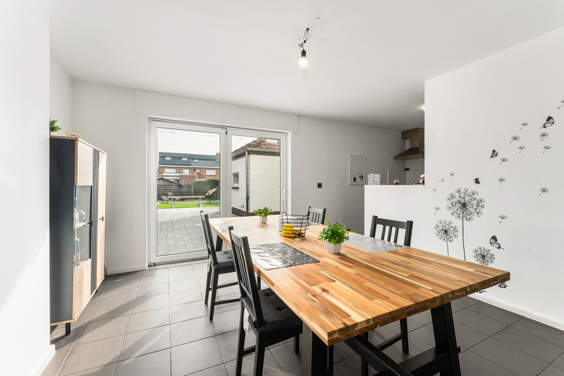 House for sale in Roeselare with 3 bedrooms - photo 2