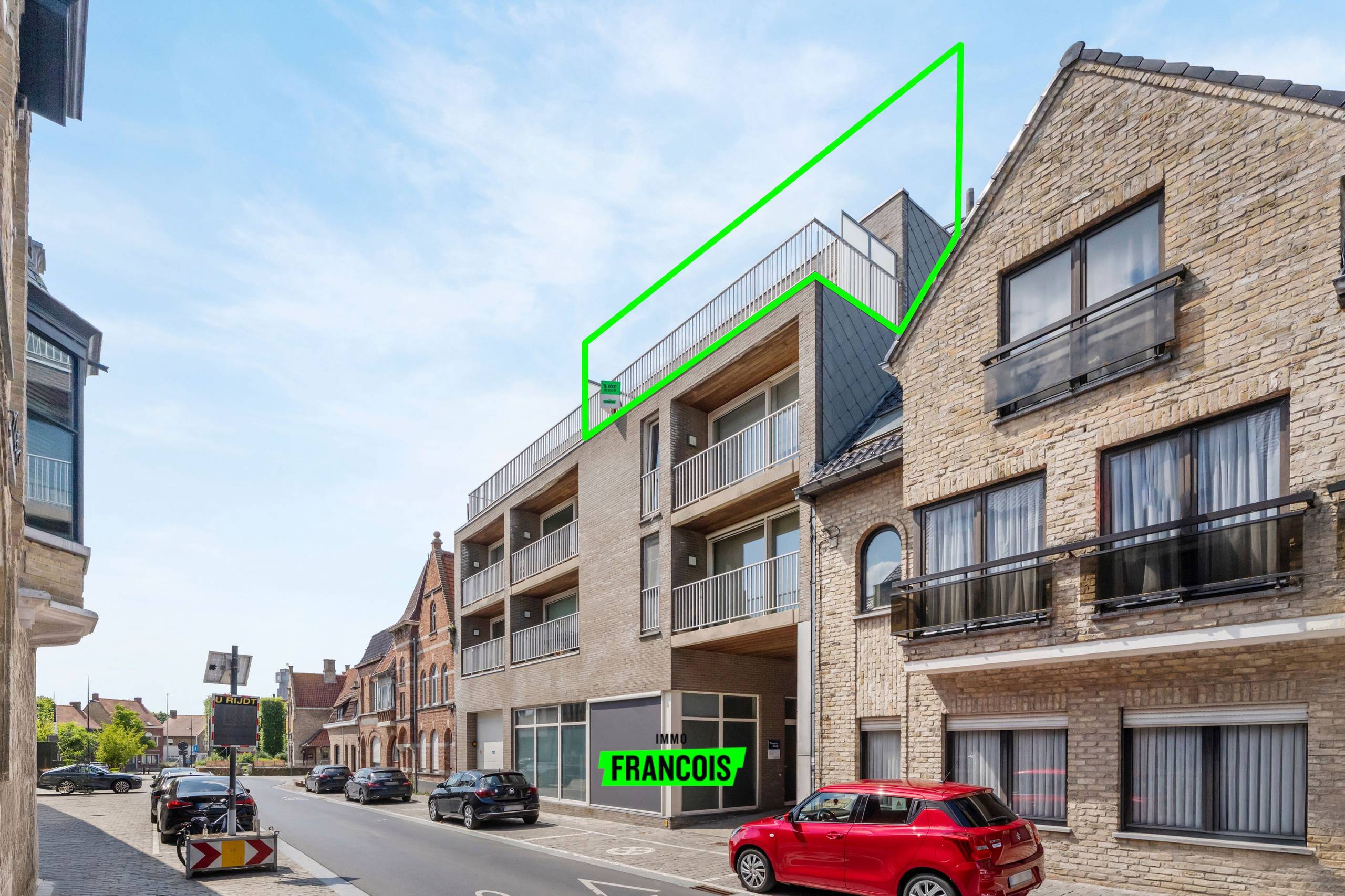 Instapklaar appartement met ruim terras in centrum Diksmuide - foto 2