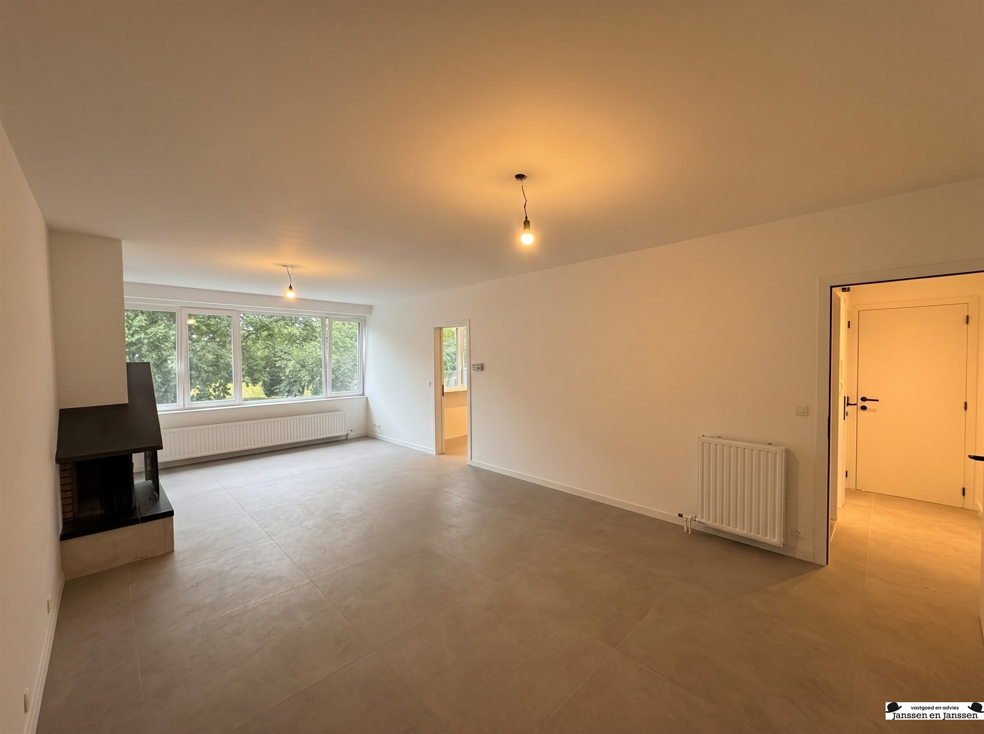 Instapklaar 2-slaapkamerappartement met terras - foto 4