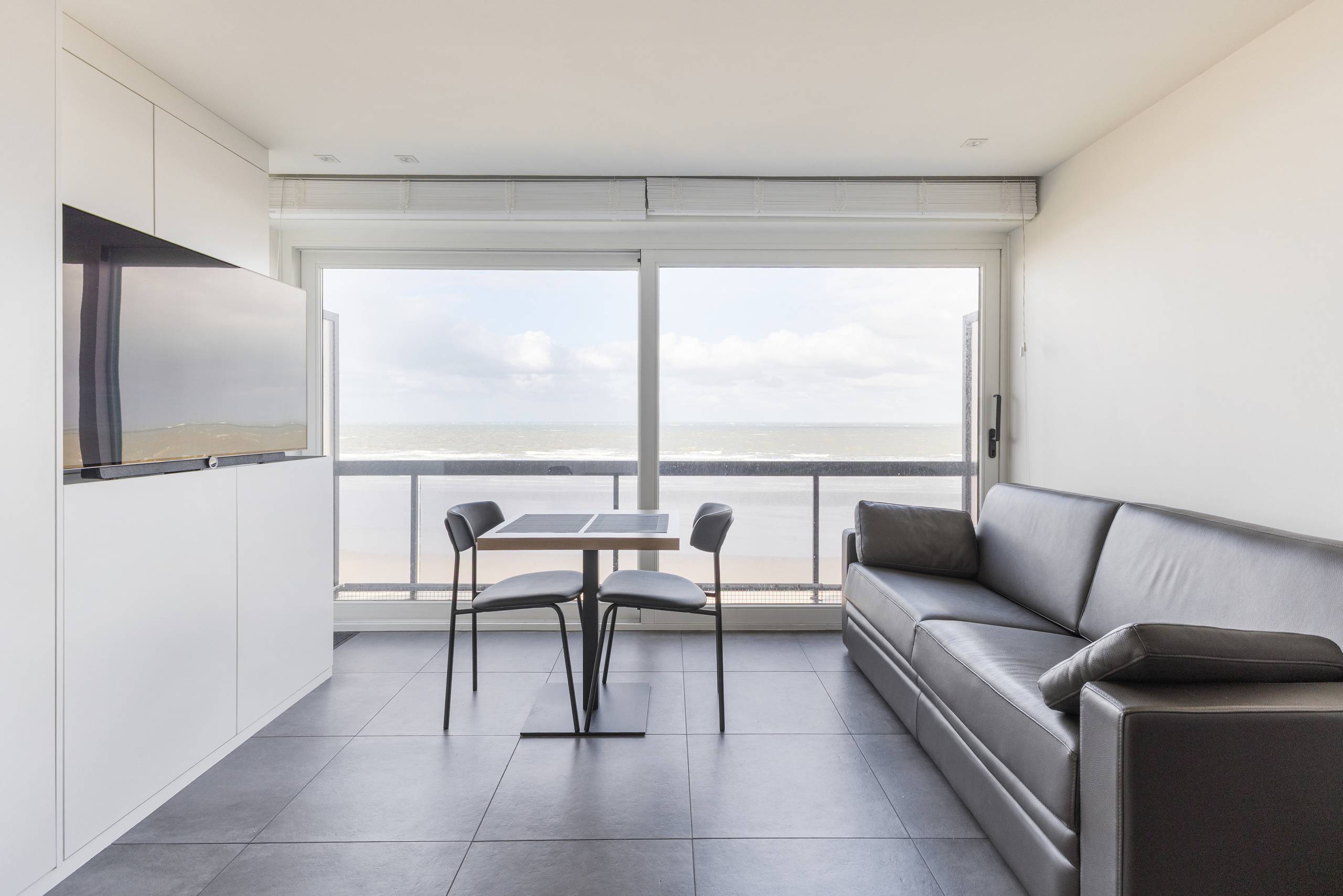 Practige studio met te koop op de Zeedijk in Westende-Bad - foto 5