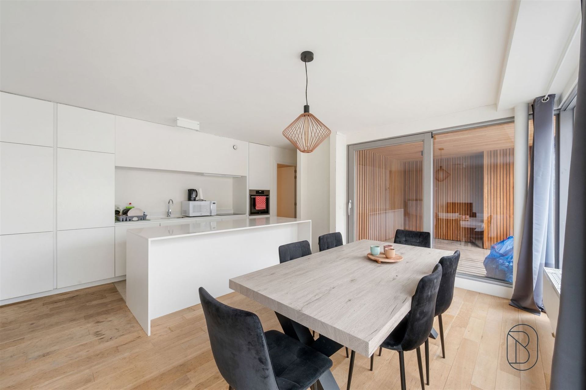 Kwalitatief 2-slaapkamerappartement met terras in Kortrijk - foto 4