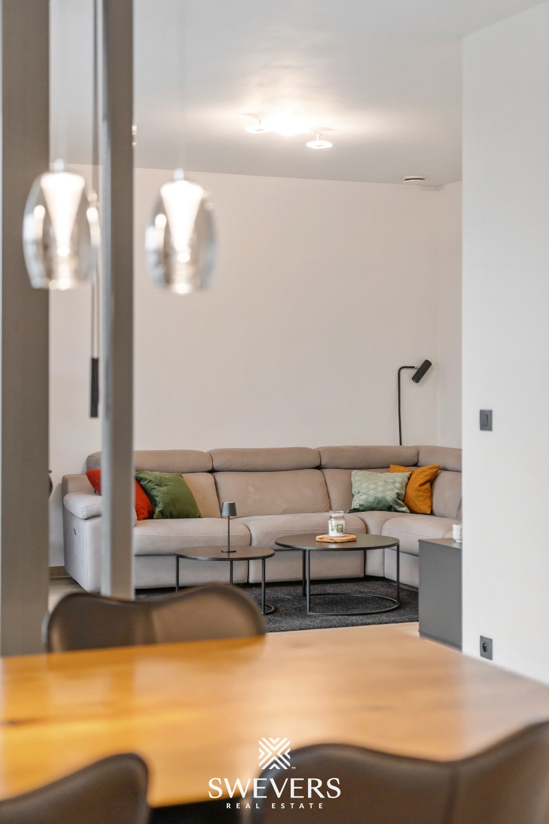 Trendy woning met 2 slpk, 2 bergingen en leuk terras (O) vlakbij centrum Zonhoven - foto 4