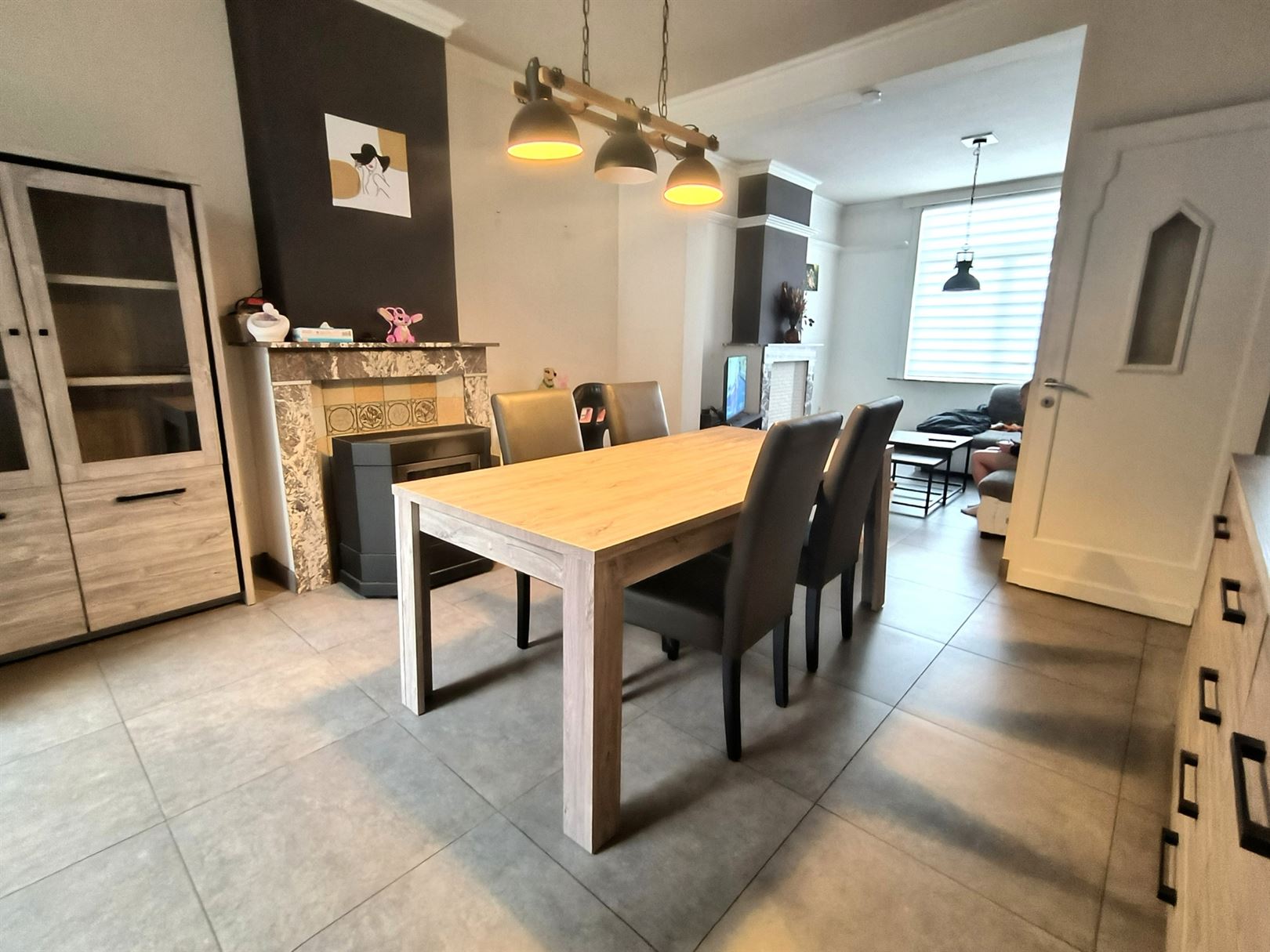 Fraaie, instapklare, lichtrijke woning met tuin, gelegen te Moen - foto 4