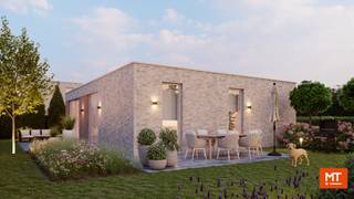 <strong>Rustig gelegen alleenstaande nieuwbouwwoning (gelijkvloers) met 2 slaapkamers en zonnige tuin in Passendale</strong><br /><br />In de dorpskern van Passendale en op wandelafstand van alle faciliteiten (supermarkt, lagere school, ...) treffen we deze nieuw te bouwen woning. In onderstaande wordt de indeling toegelicht alsook enkele interessante weetjes.<br /><br /><strong>Indeling</strong><br />Via de inkomhal betreedt u de lichtrijke woon- en eetkamer met open keuken. Verder beschikt de woning over twee slaapkamers en een badkamer met een enkelvoudig wasmeubel en een inloopdouche.<br /><br /><strong>Kenmerken</strong>
<ul>
	<li>Bijna energieneutrale woning (BEN), ventilatiesysteem C+, regenwater: 10.000L</li>
	<li>Warmtepomp (vloerverwarming)</li>
	<li>...</li>
</ul>
<br />De prijs bedraagt €335.000 exclusief kosten. <br />De totale prijs inclusief registratierechten, BTW en notaris worden geraamd op €400.900. <br /><br />Wens je een vrijblijvend bezoek of meer informatie? <br />Contacteer <strong>Eden </strong>op 0470 43 78 21 of mail info@minthus.be