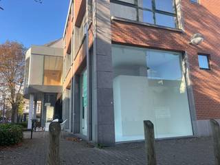 Commercial à louer à Mol