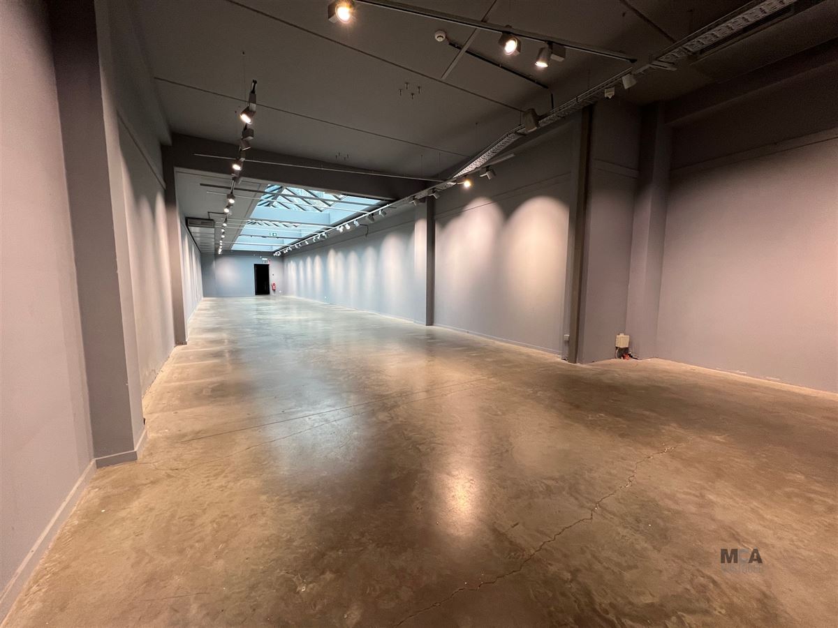 Commercial à louer à Hasselt - photo 4