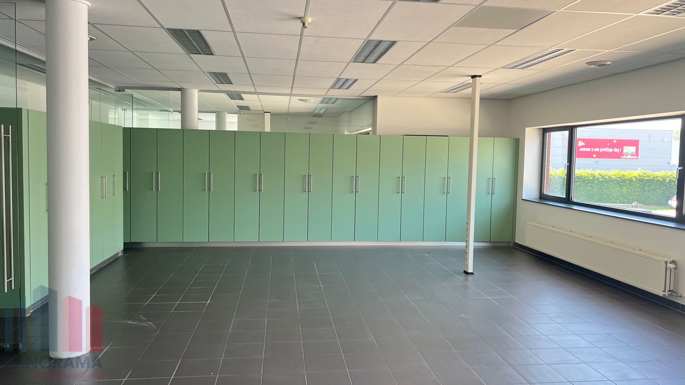 Move-in ready office space of 437 m² near the E313 - photo 5