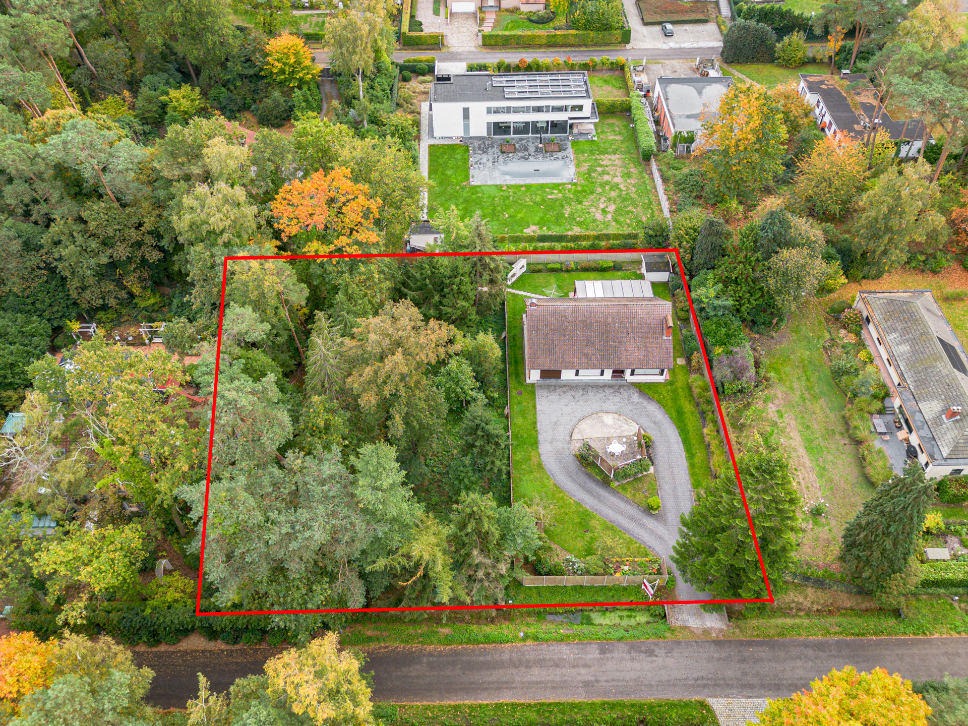 Charmante woning gelegen in een residentiële omgeving - foto 5