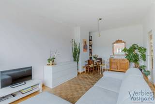 Meer over dit appartementWelkom in dit lichtrijke en goed onderhouden appartement, gelegen in de Oranjestraat 23B, 2060 Antwerpen. Dit appartement op...