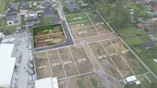 Dit perceel in Ooigem (Wielsbeke) biedt een bijzonder gunstige ligging. Je woont er op wandelafstand van winkels, scholen en openbaar vervoer,...