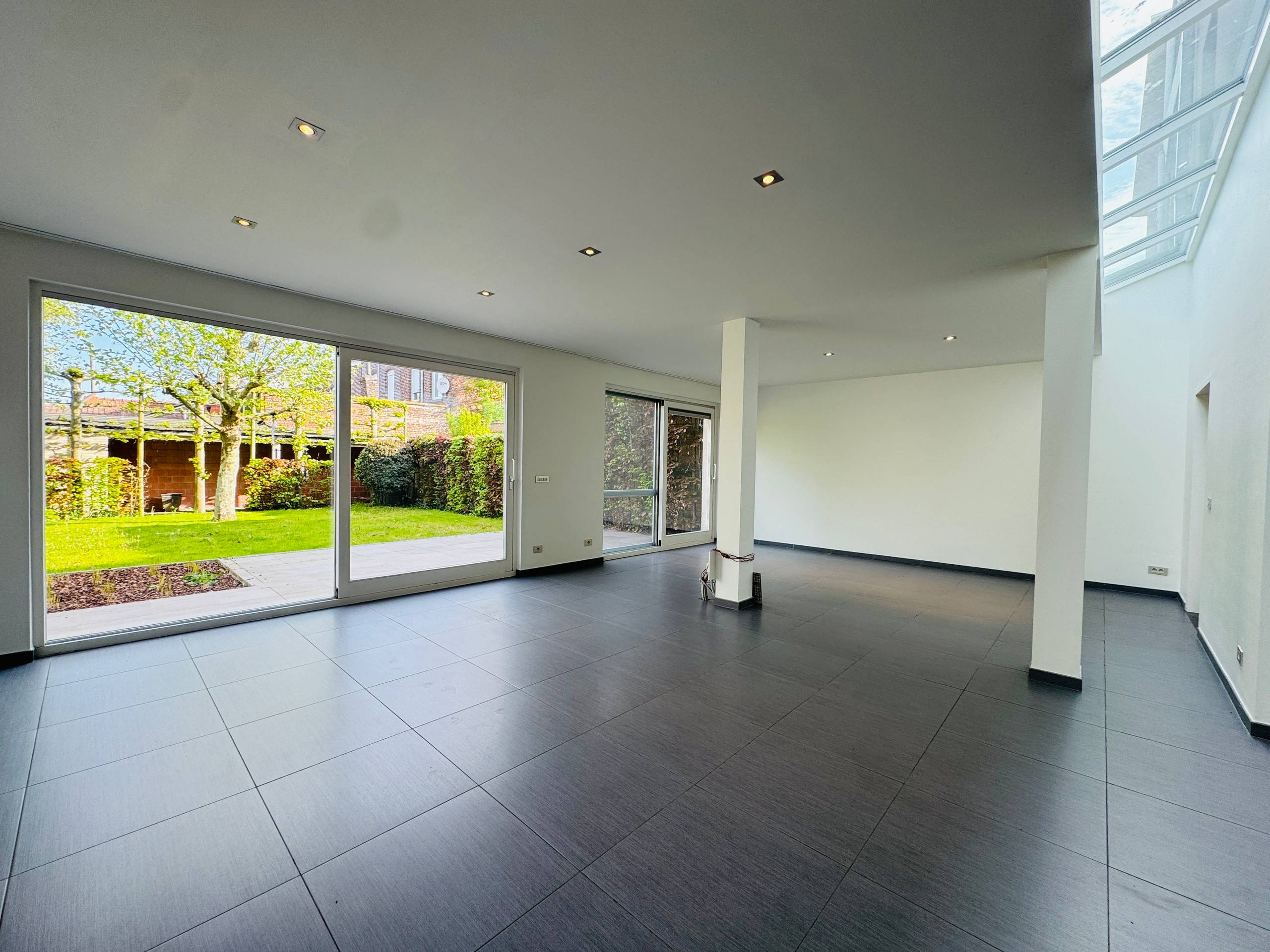 Wervik - Ruime woning met 4 slaapkamers en garage - foto 5