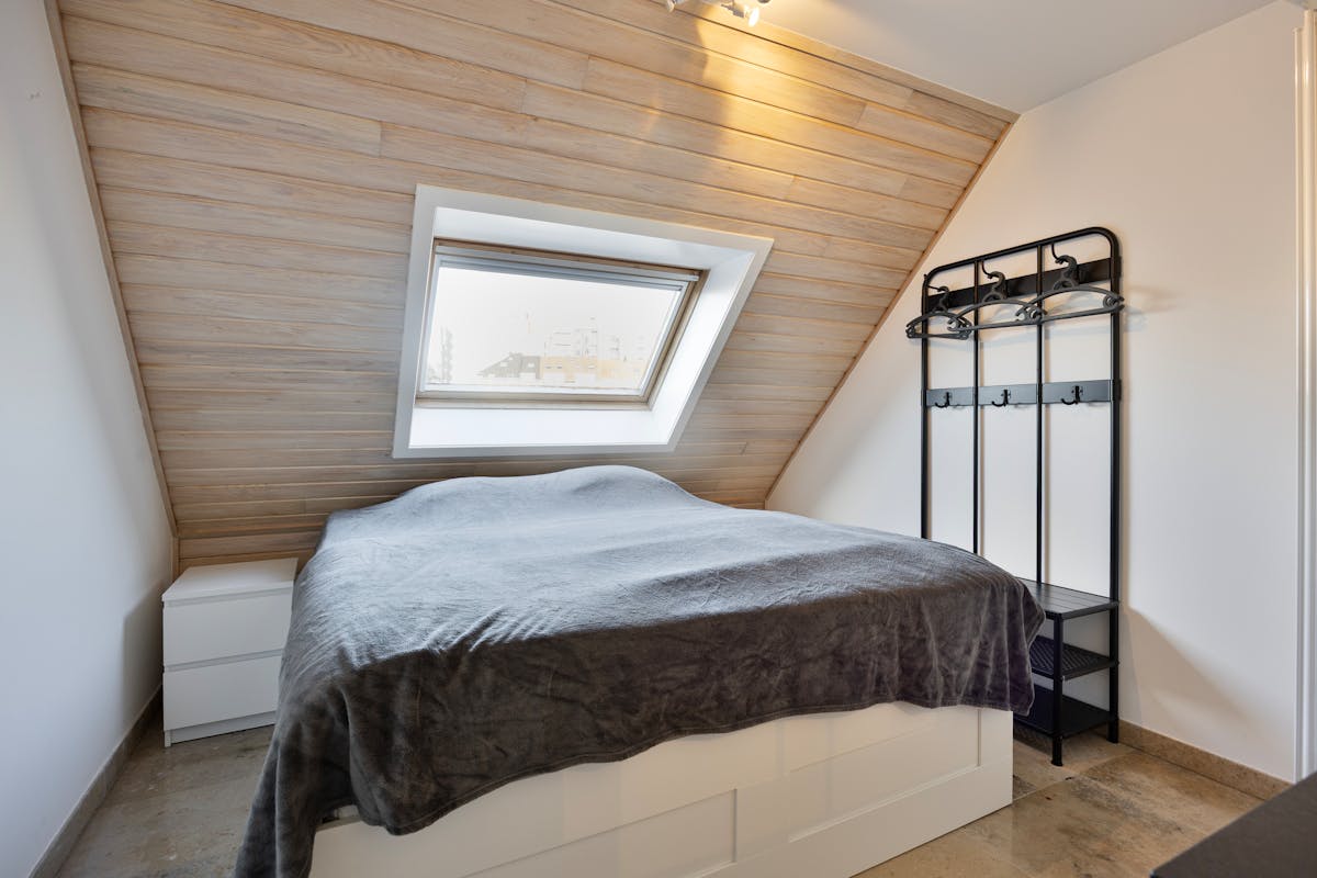 Lichtrijk duplex appartement te koop in Blankenberge - foto 5