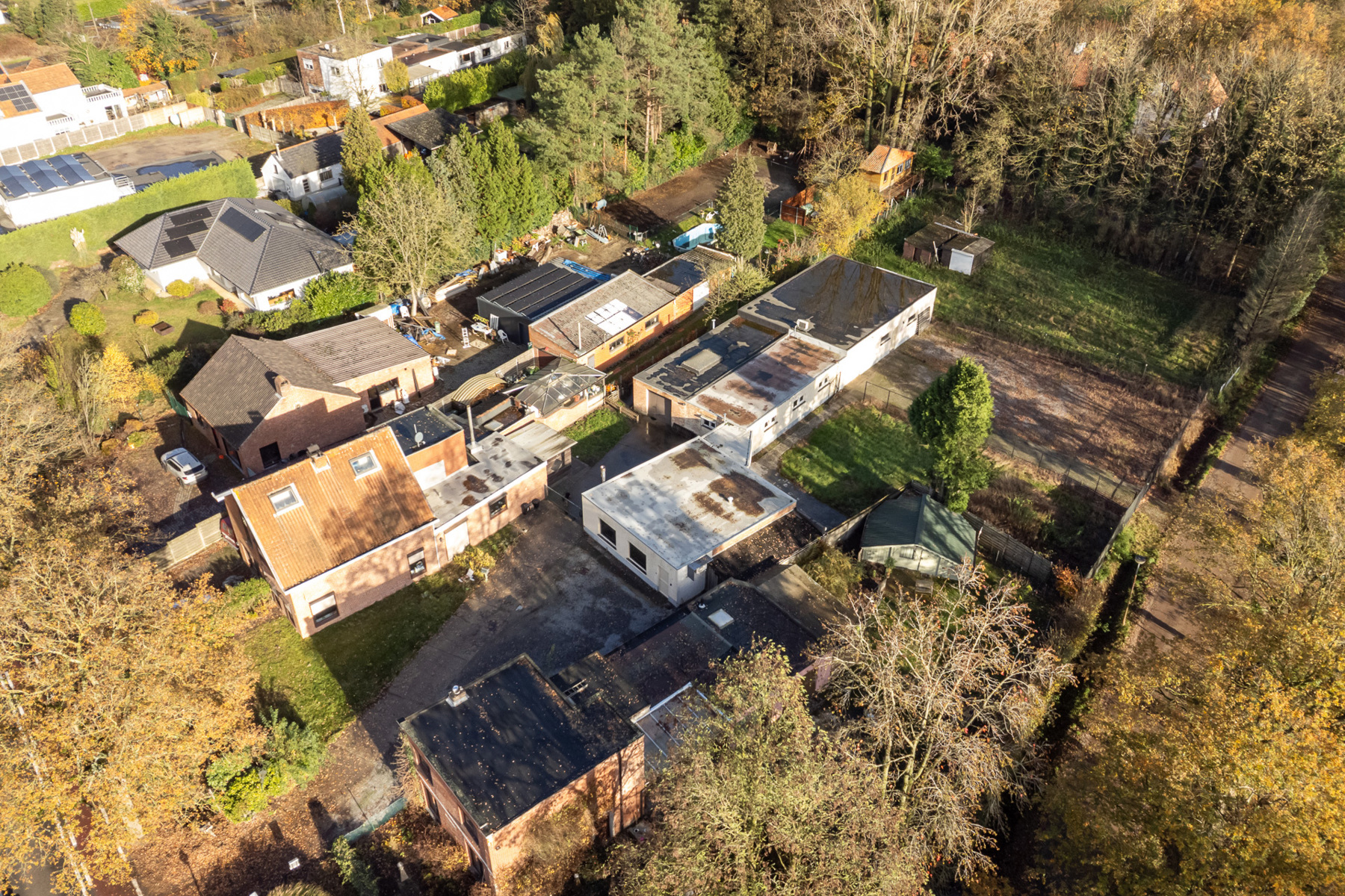 2 Woningen en opslagruimte op ca 2.525m². - foto 3