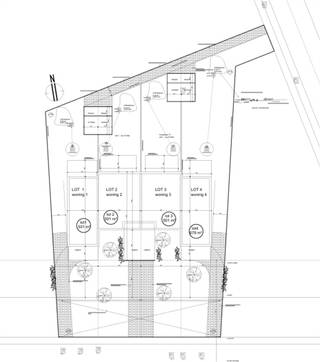 Bouwgrond te koop! Reeds een bouwvergunning toegediend voor twee halfopen en twee gesloten woningen. Het terrein bevindt zich op een stuk grond...