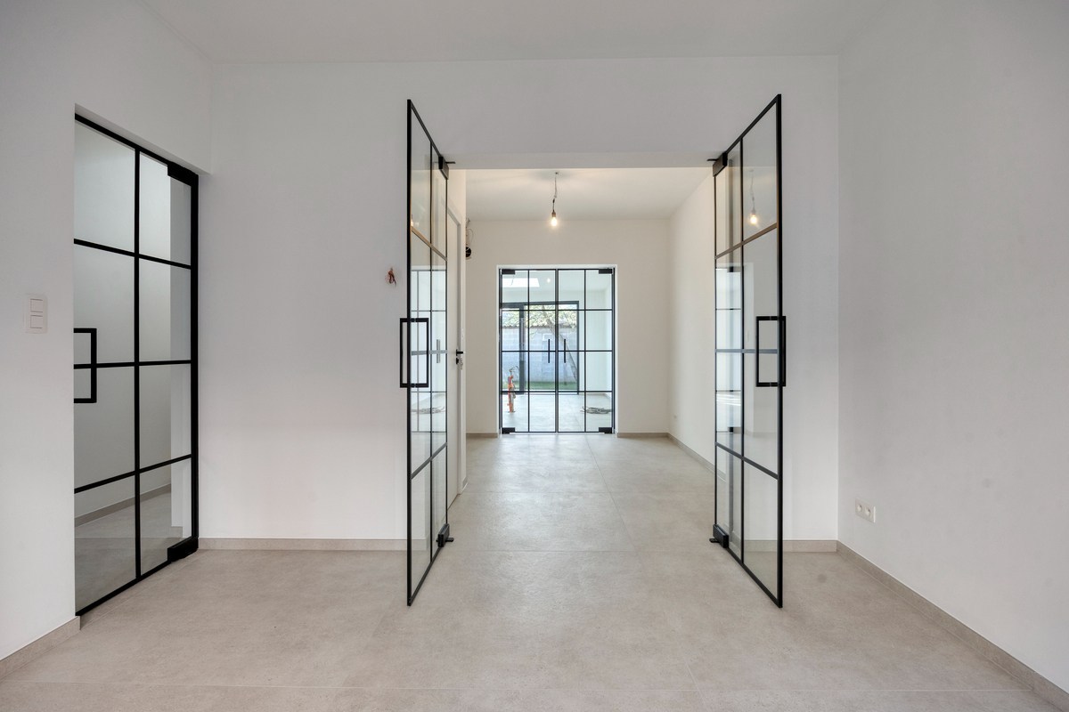 Volledig gerenoveerde woning met 3 slaapkamers, badkamers en tuin in Tienen! – EPC A - bewoonbare opp. 130 m² - foto 5