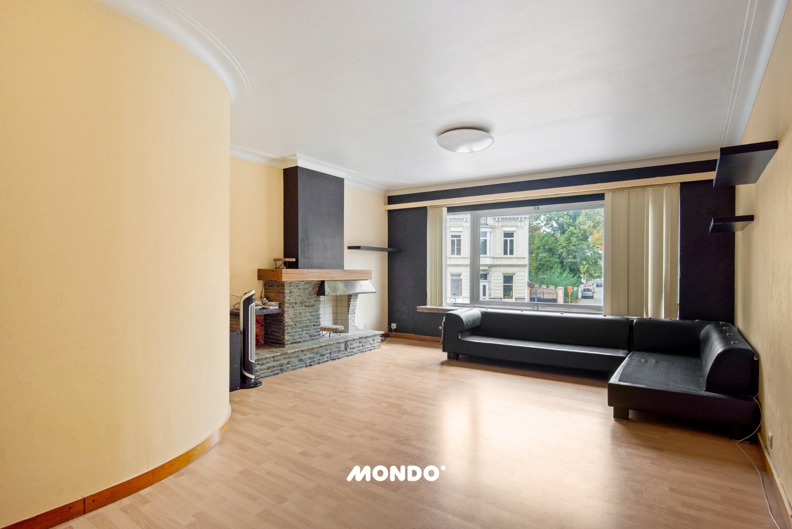 Ruime woning met 2 slaapkamers, garage, twee terrassen en tuin - foto 4