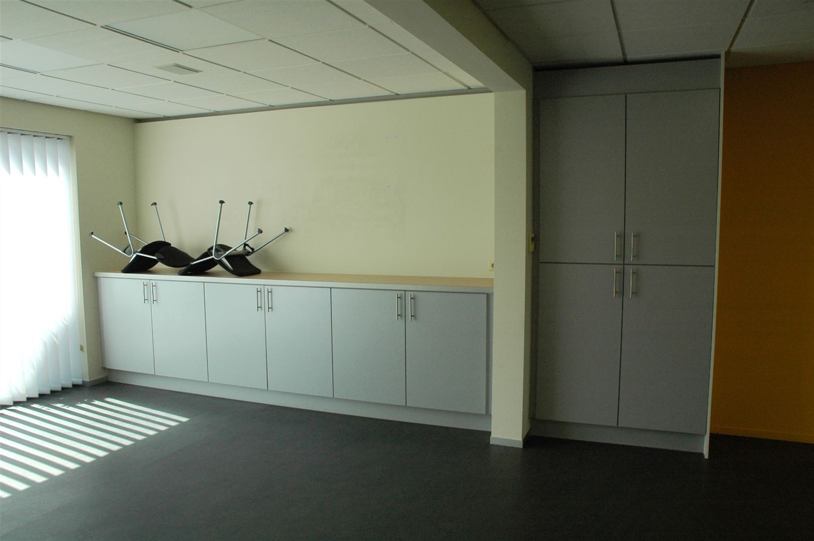 Commercial for rent in Borsbeek - photo 3