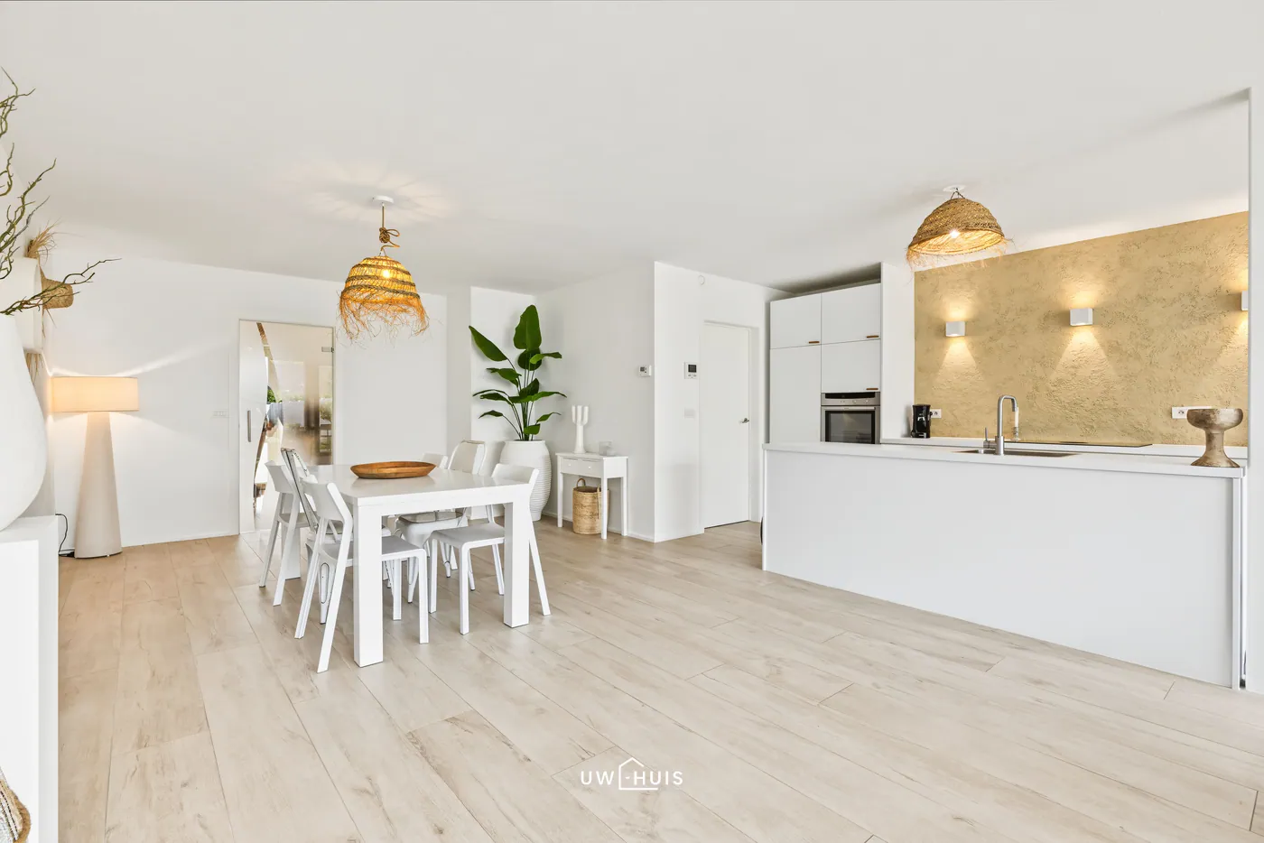 Energiezuinige woning met 3 slaapkamers, tuin en inpandige garage in centrum Kallo - foto 4