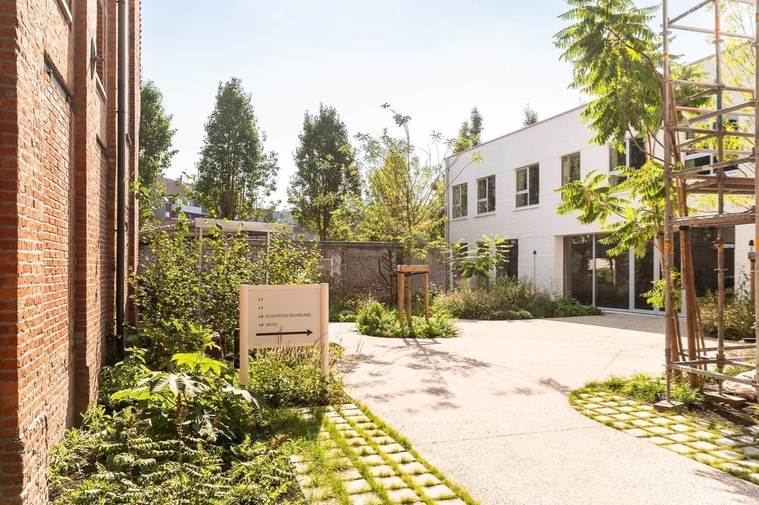 Unit 1A in gerenoveerd kantoorgebouw in centrum Gent! - foto 2