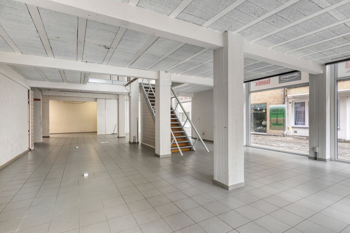 Zeer ruim hoekpand te koop (ca. 405 m²) in hartje Oostende - foto 5