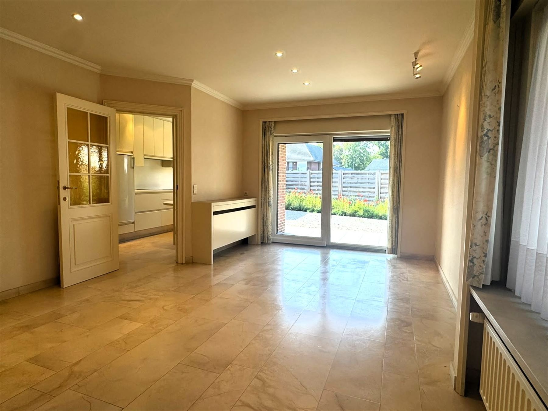 Bungalow - photo 4