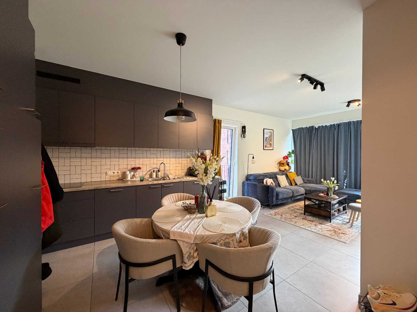 Recent appartement, gelegen op de eerste verdieping, met 2 slaapkamers! - foto 4