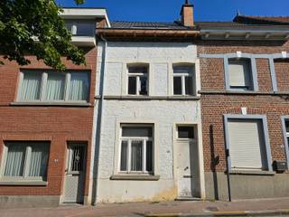 Volledig te renoveren woning met potentieel in hartje MeiseIn het centrum van Meise, op wandelafstand van de prachtige Plantentuin, winkels, scholen...