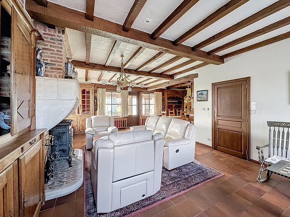 Karaktervolle en bijzonder ruime woning in Ophasselt - foto 4