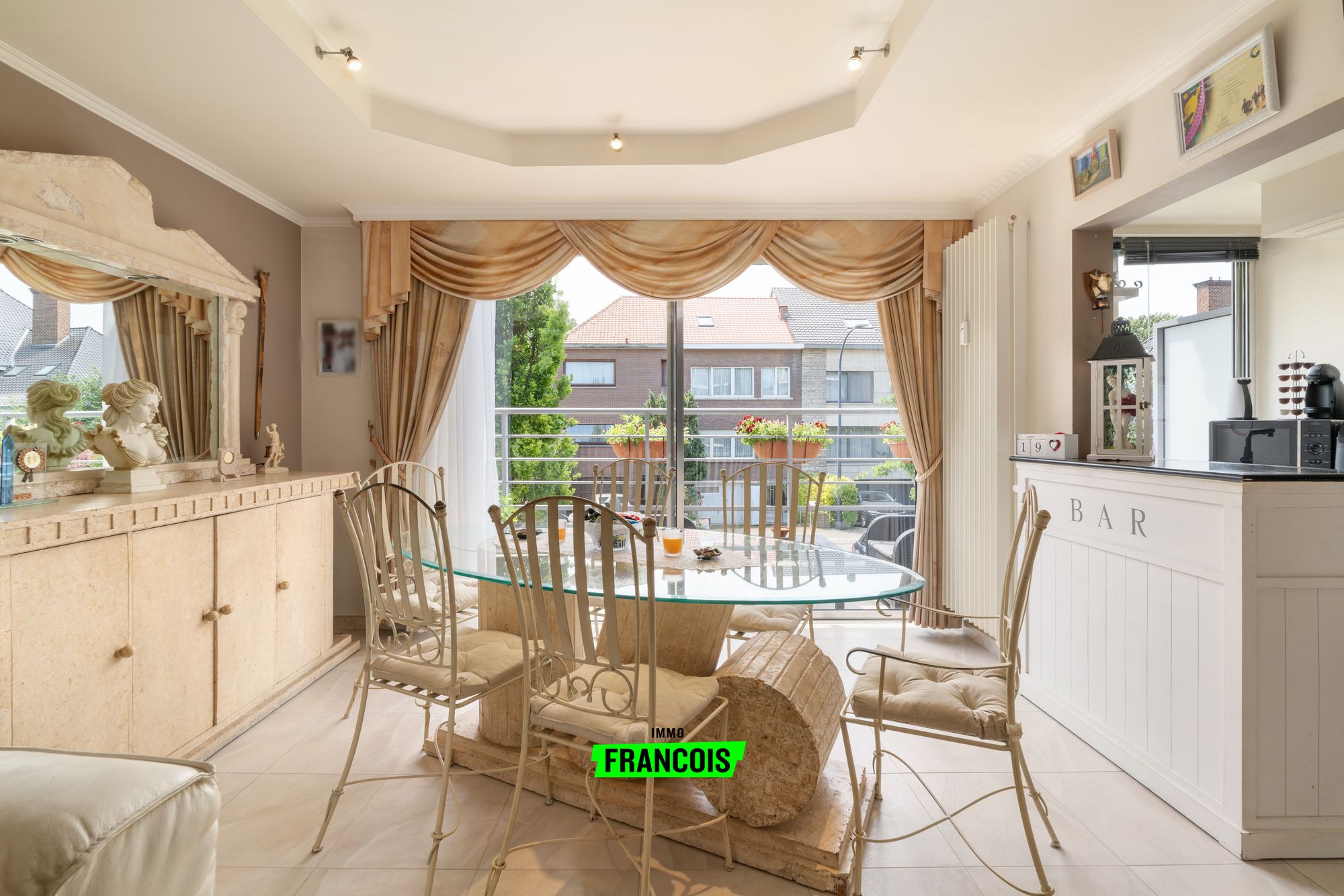 Instapklaar 2-kamerappartement + 2 terrassen in Ruisbroek - foto 4