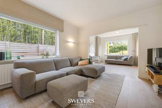 Op een volledig omheind perceel van 27 are in het groene Tessenderlo-Ham vind je deze instapklare open bebouwing. De woning, oorspronkelijk gebouwd...