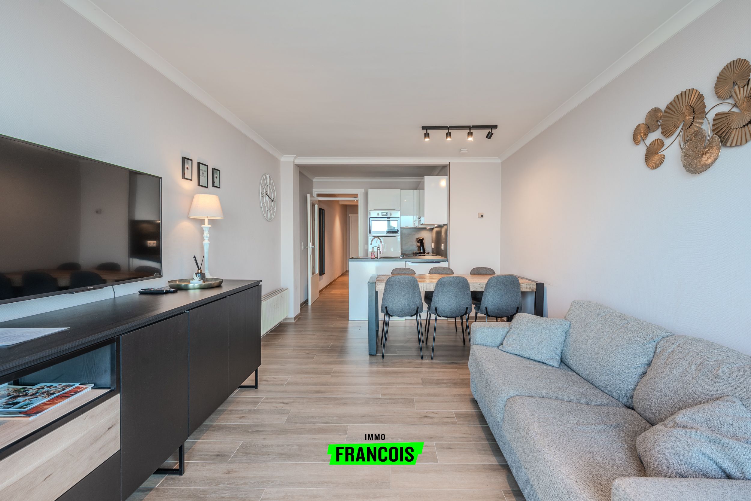 Instapklaar appartement met open leefruimte, zeezicht, conforme elektriciteit en EPC (B!) op de Zeedijk Middelkerke - foto 2