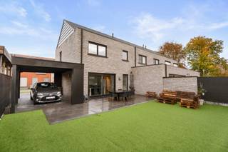 Instapklaar en energiezuinigVoorzien van zonnepanelenRustige en aangename liggingVlotte bereikbaarheid en moderne afwerking...