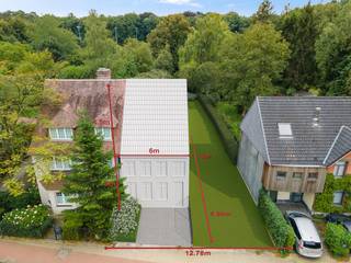Kenmerken van de bouwgrond:Oppervlakte: 206m²Bestemming: woongebiedAfmetingen:Breedte vooraan: 6mDiepte perceel: 33,61mBouwdiepte: max. 15mGabarit:...