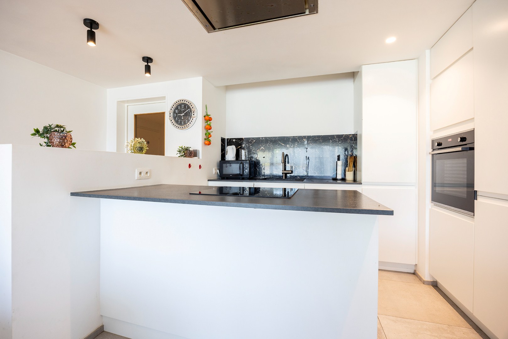 Gelijkvloers appartement (93m²) met 3 slpk en tuin (70m²)! - foto 3
