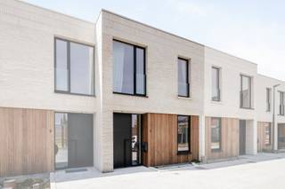 Kapelleriehof, een kleinschalig energiezuinig (E peil 20) nieuwbouwproject vlak bij de markt van Staden. Omgeven door groen en op wandelafstand...