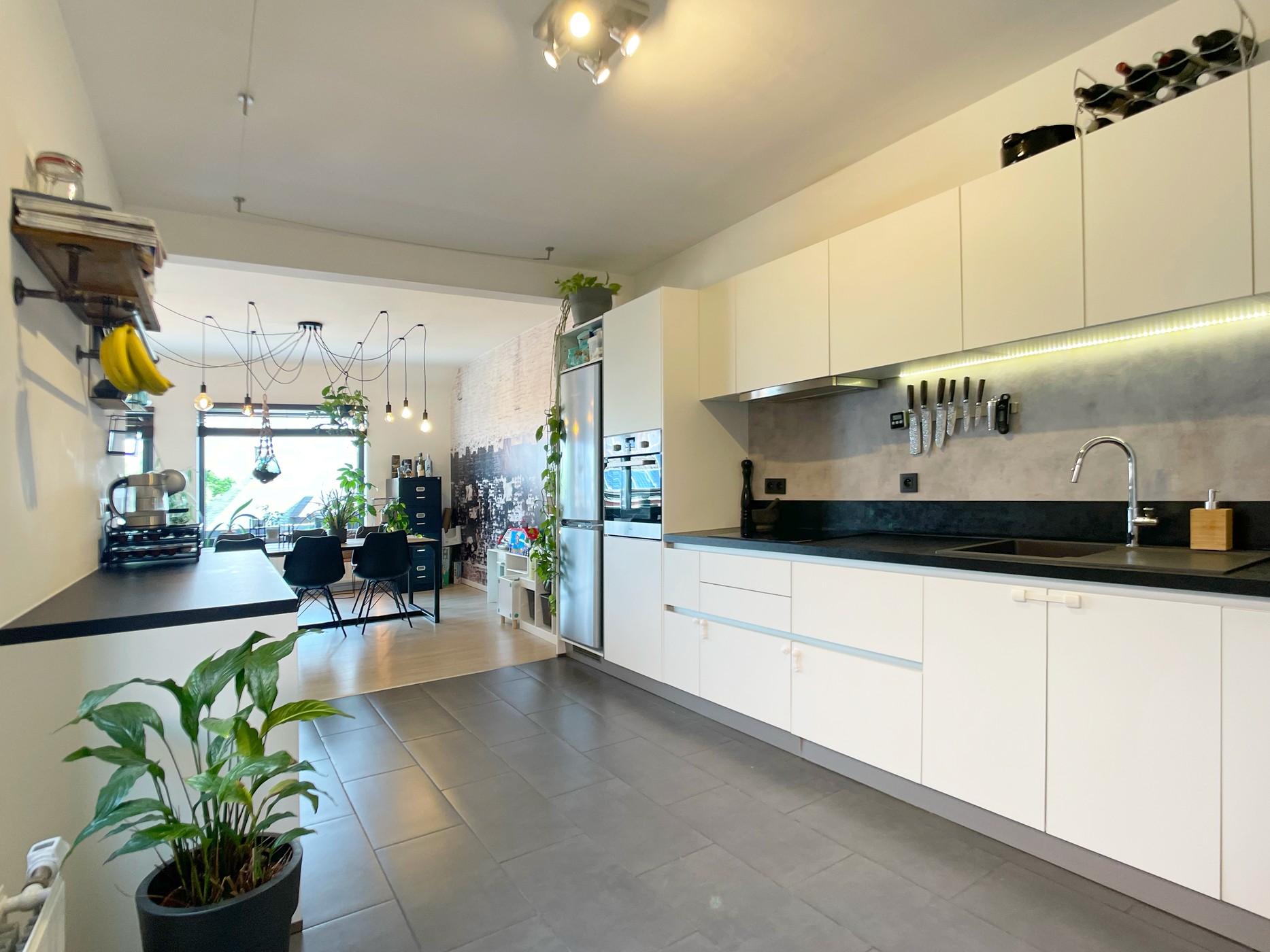 Uitzonderlijk appartement met 4 slpks, terras en garage op topligging! - foto 1