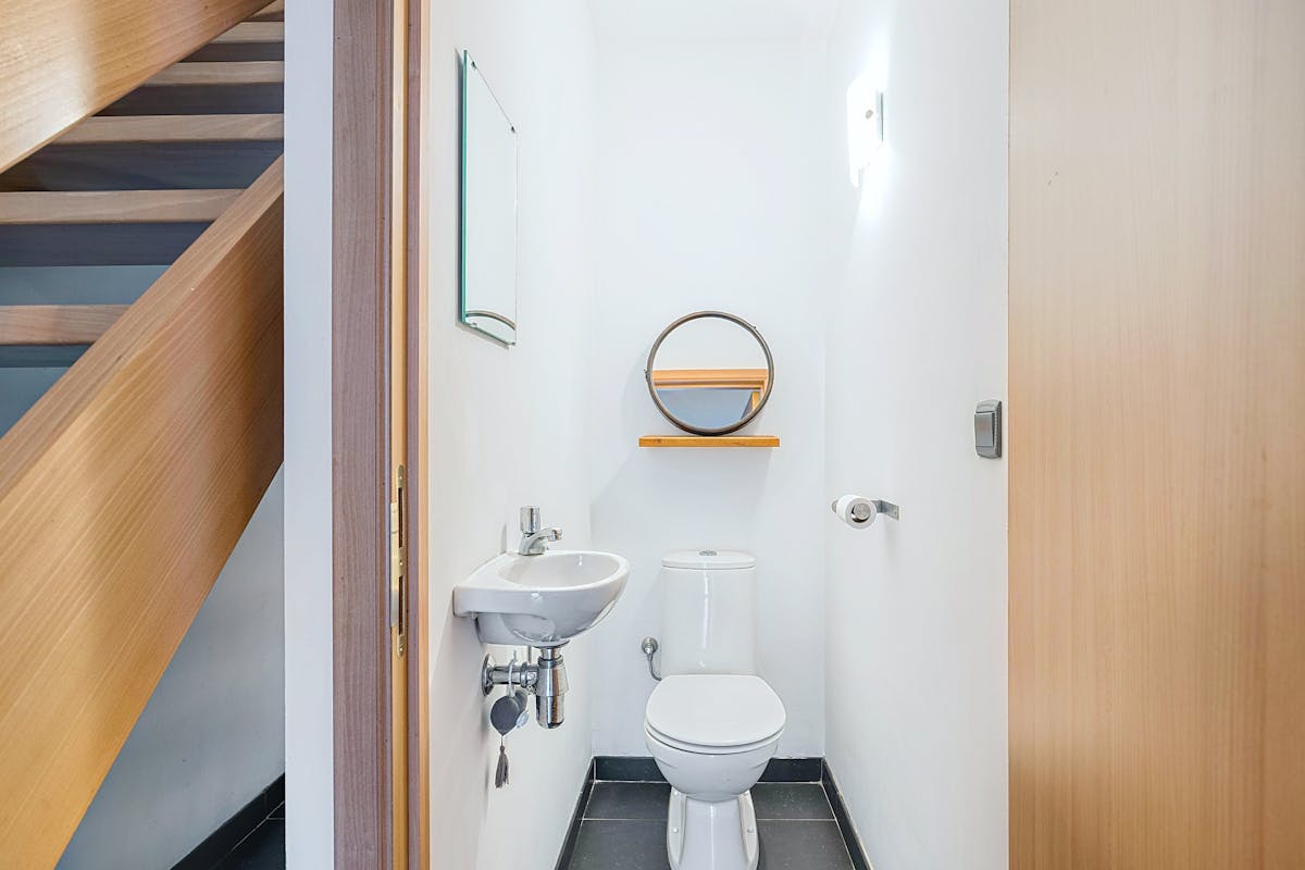 Instapklare bel-etage met 3 slaapkamers en zonnige tuin in hartje Eeklo - foto 4