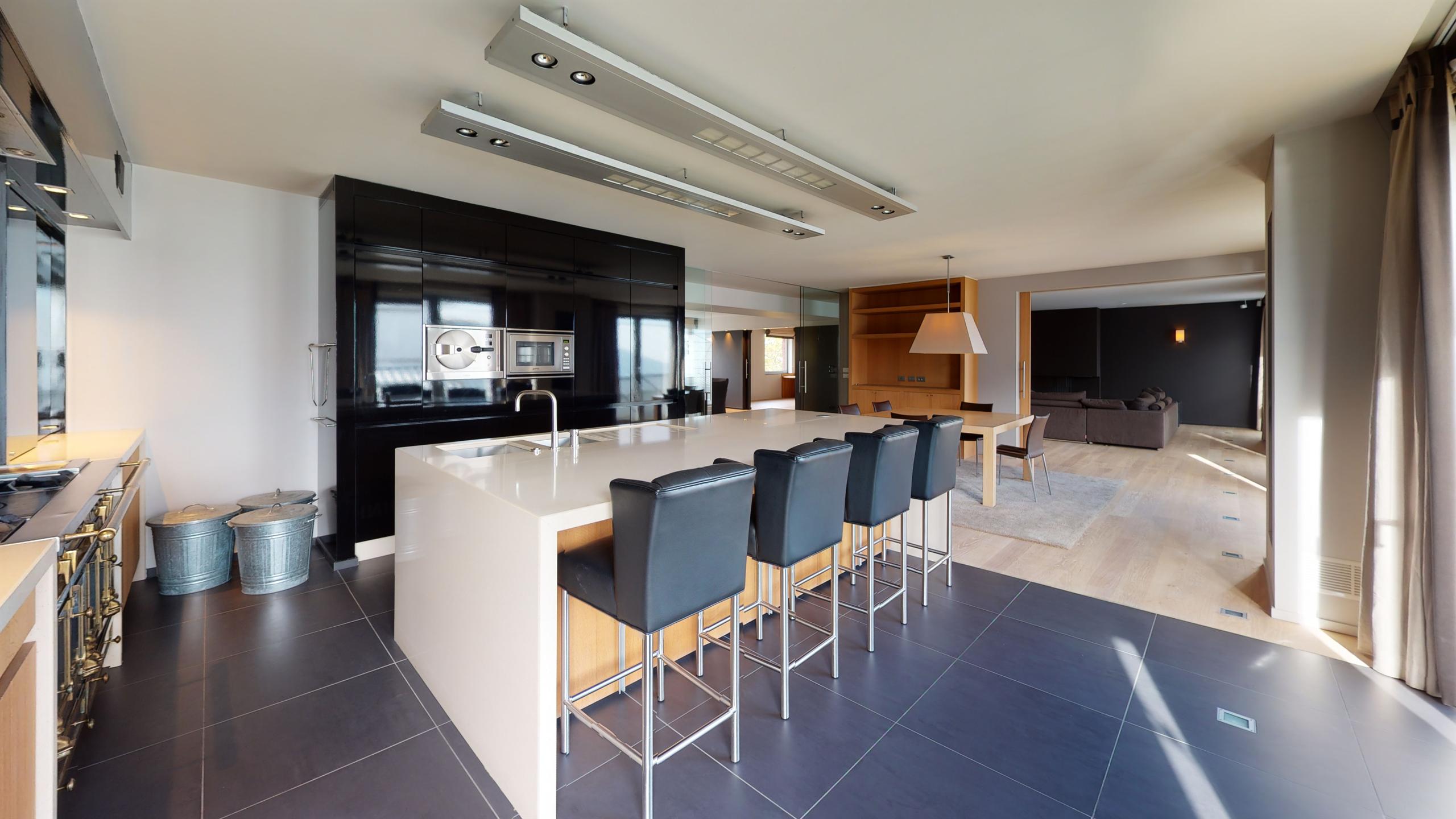 Appartement à louer à Anvers avec 4 chambres - photo 5