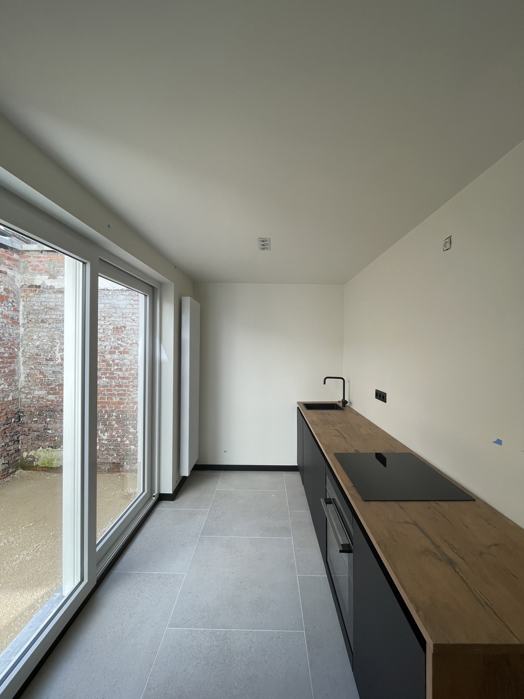 Gerenoveerde woning met 3 slpks en zolderruimte met terras - foto 4